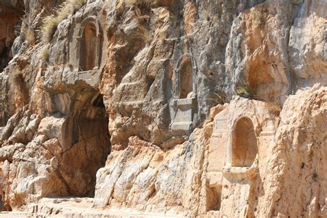 chrisedmondson.tv: Caesarea Philippi - Storming the Gates of Hell, Part 1