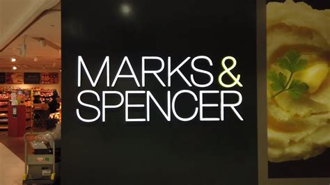 MARKS & SPENCER Singapore Food Hall | Grocery Tour in Singapore - YouTube