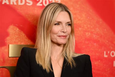 Michelle Pfeiffer Shares Stunning Makeup-Free Look