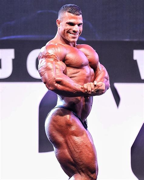 Muscle Lover: Egyptian IFBB Pro bodybuilder Hassan Mostafa