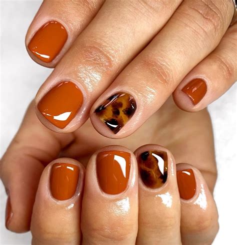 35 Stunning Burnt Orange Nails To Get You Ready For Fall | Fall gel nails, Short gel nails, Gel ...