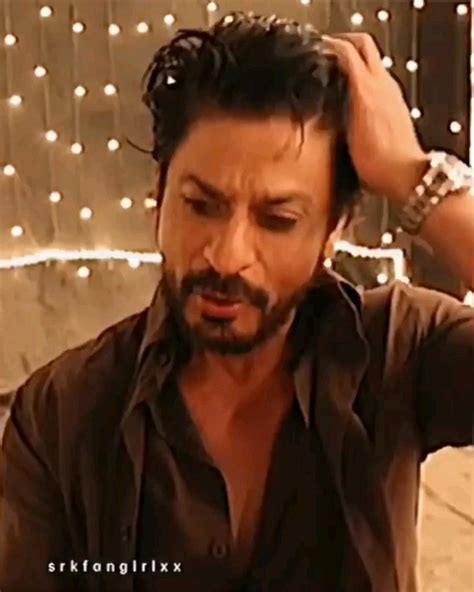 Do you guys think SRK looks better mature with a beard or do you guys ...