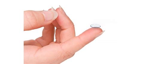 How to Properly Take Care of Contact Lenses | Healthy Living articles | Well Being center ...