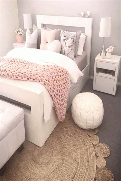 Redecorating My Bedroom In Dusty Rose Pink Colors These dusty pink bedroom ideas are GORGEOUS in ...