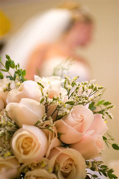 peach roses Wedding bouquet.jpg Hi-Res 720p HD
