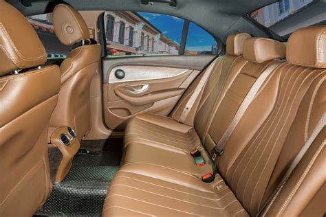 mercedes-benz-e220d-interior - Phuket Luxury Transfers