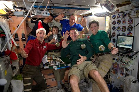 Merry Christmas From Space 2016 - Universe Today