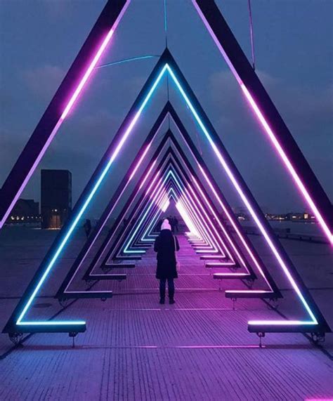 บันไดเลื่อน #HasselbladDslrCameras | Light art installation ...