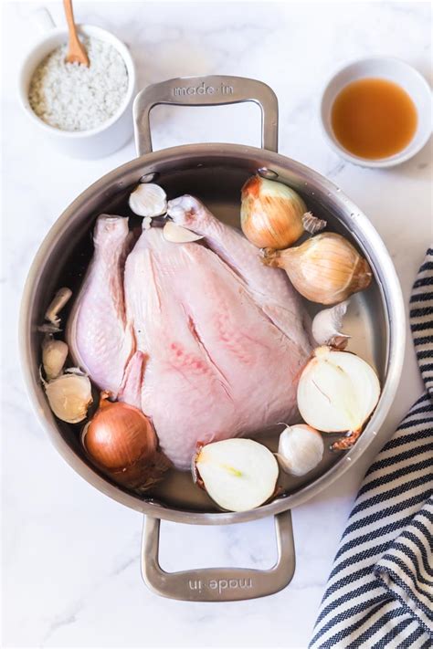 5 Healthy Benefits of Chicken Meat Stock + Recipe - Feast and Farm