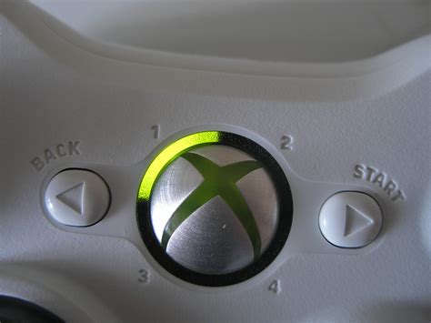 Xbox 360 controller guide button 1 | Guide button connected | Flickr