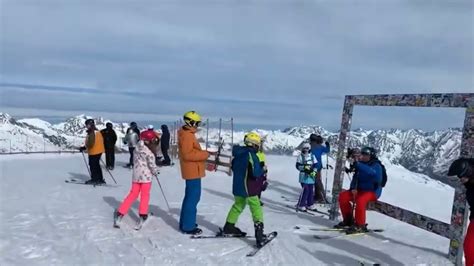 SÖLDEN AUSTRIA skiing on the glacier - YouTube