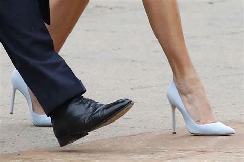 Melania Trump Wears Ralph Lauren for Inauguration Day [PHOTOS] – Footwear News