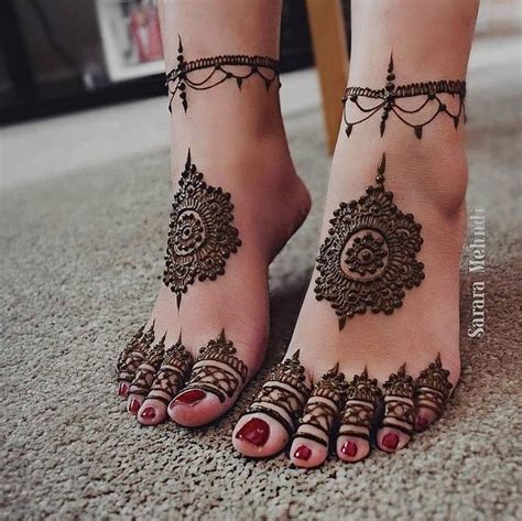 30 Basic Mehndi Designs for Hands and Feet | Henna designs feet, Basic mehndi designs, Foot henna