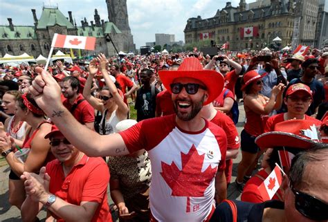 Ottawa's population blooms to 1M | CBC News