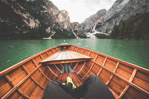 Boat Rowing on a Lake Free Stock Photo | picjumbo