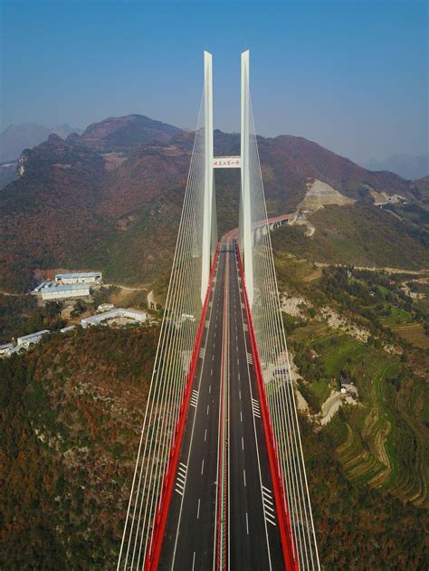 World's highest bridge opens in China