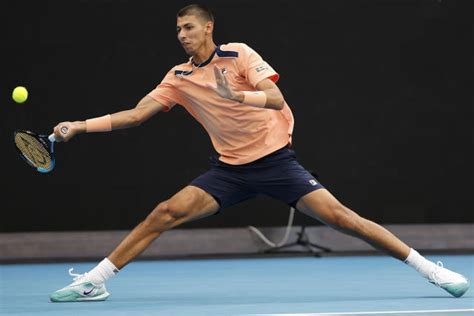 Alexei Popyrin advances at Miami Open after 'horrendous' injury drama