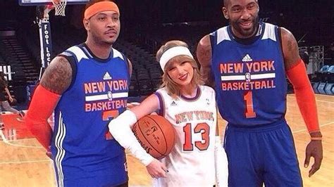 Taylor Swift poses with happy Amar'e Stoudemire, confused Carmelo Anthony - SBNation.com