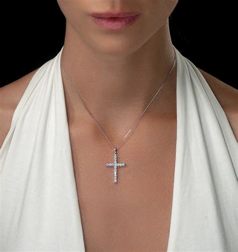 Womens Cross Pendant | saffgroup.com