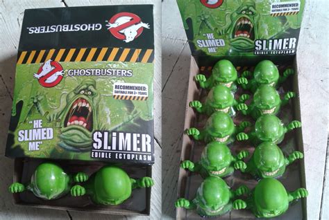 Halloween Review: Opening a Case of Ghostbusters Slimer Edible ...