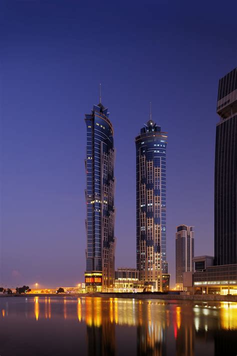 The world's tallest hotel in Dubai: The JW Marriott Marquis - The Interiors Addict