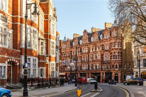 Meet Mayfair - The Most Desirable Neighborhood in London