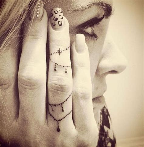 50 Beautiful Finger Tattoo for Women - For Creative Juice