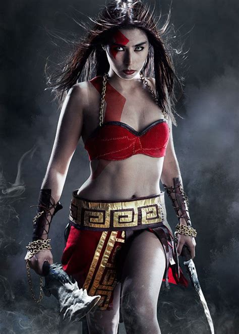 Epic Female Kratos God of War Cosplay - Global Geek News