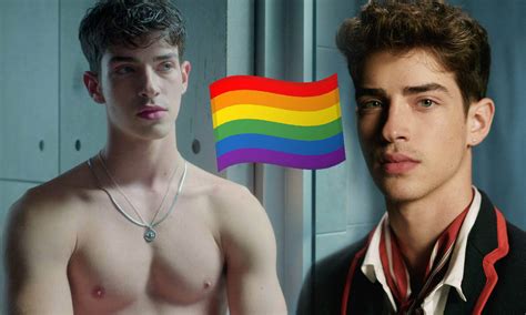 Manu Rios di Elite parla della comunità LGBT e del rapporto a tre nella serie * Biccy.it