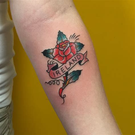 Share more than 81 traditional rose tattoo meaning super hot - thtantai2
