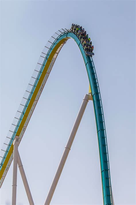 World Record-Breaking Coaster and New Attractions Catapult Carowinds to ...