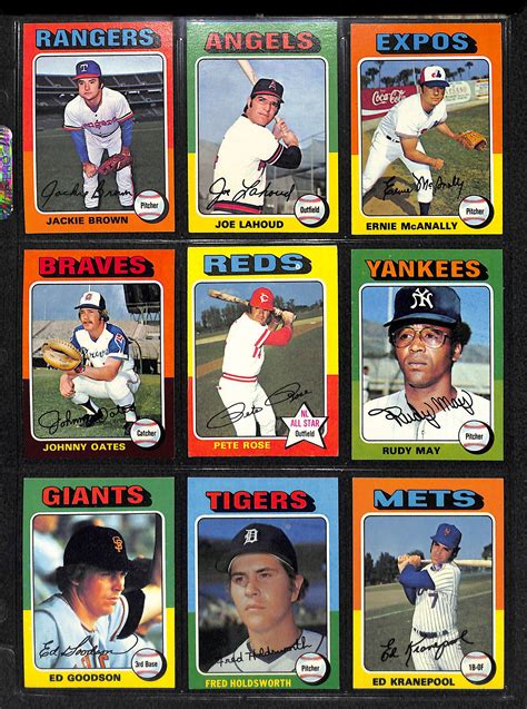 Lot Detail - 1975 Topps Baseball Card Set w. Brett & Yount RC's