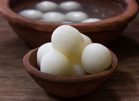 Rasgula Origin: The Fascinating History of Rasgulla And The Sweet Battle