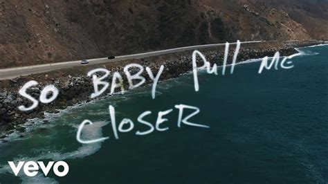 The Chainsmokers - Closer (Lyric) ft. Halsey - YouTube