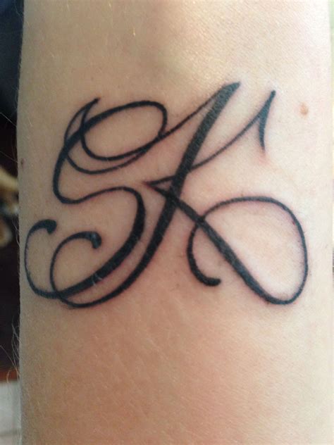 Herz Tattoo, K Tattoo, Symbol Tattoos, Hand Tattoos, Tattoo Blog ...