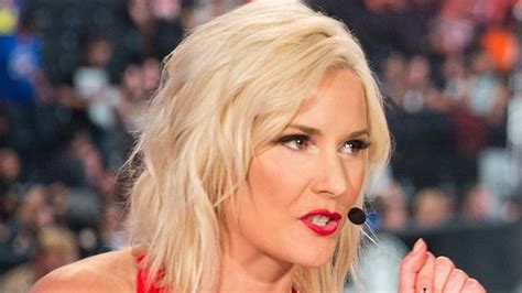 Renee Paquette Chastises AEW Star Following Jon Moxley Dynamite Match