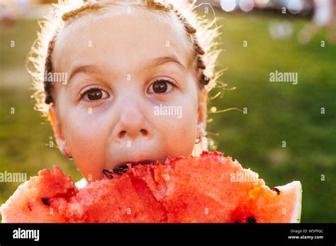 How to eat watermelon hi-res stock photography and images - Alamy