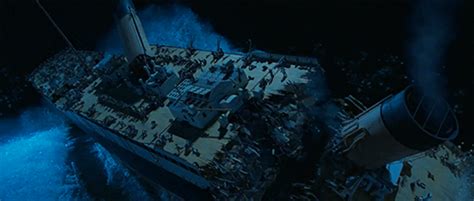 giphy.gif (500×213) Titanic Sinking, Jack Dawson, Hockley, Share Gif ...