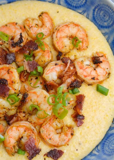 Cheesy Shrimp and Grits Recipe (The BEST!) - Maebells