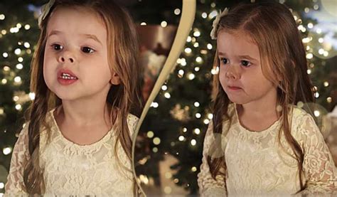 Claire Crosby sings "Silent Night" and melts the millions of hearts with her sweet voice - BlogNews