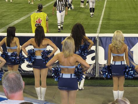 Pro Cheerleader Heaven: Toronto Argonauts' Cheerleaders