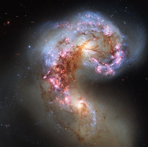 Hubble Captures the Best Ever Image of the Antennae Galaxies