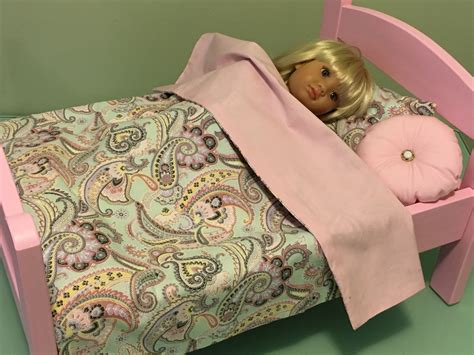 PINK bed & Bedding set for 18" doll "Paisley 2" - Knit N Play