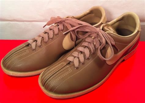 Vintage Men's Nike Bowling Shoes size 10 by cbracevi on Etsy, $34.00 | Bowling shoes, Nike men, Nike