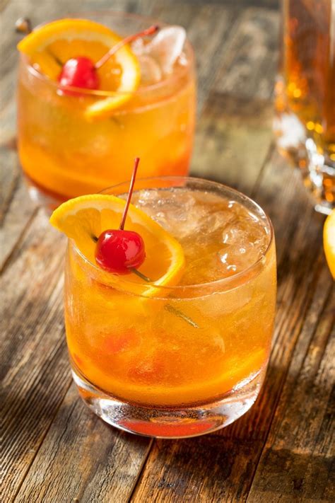 10 Classic American Cocktails - Insanely Good