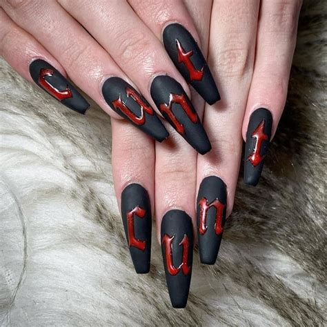 22 Best Matte Black Coffin Nails for 2024 – NailDesignCode