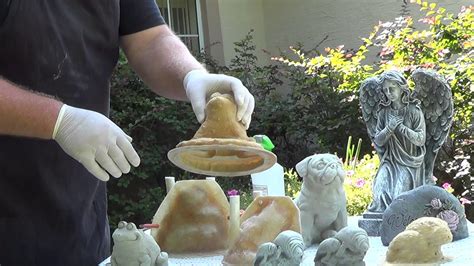 Make concrete statues with latex rubber molds. Part 1 Getting started