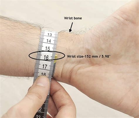 How To Measure Wrist Circumference: The Most Accurate Way » Matching ...