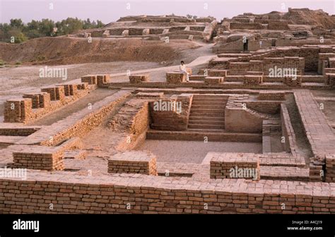 Great Bath Mohenjo Daro And Harappa - alittlemisslawyer