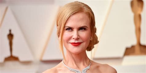 Nicole Kidman debuts white blonde bob haircut transformation